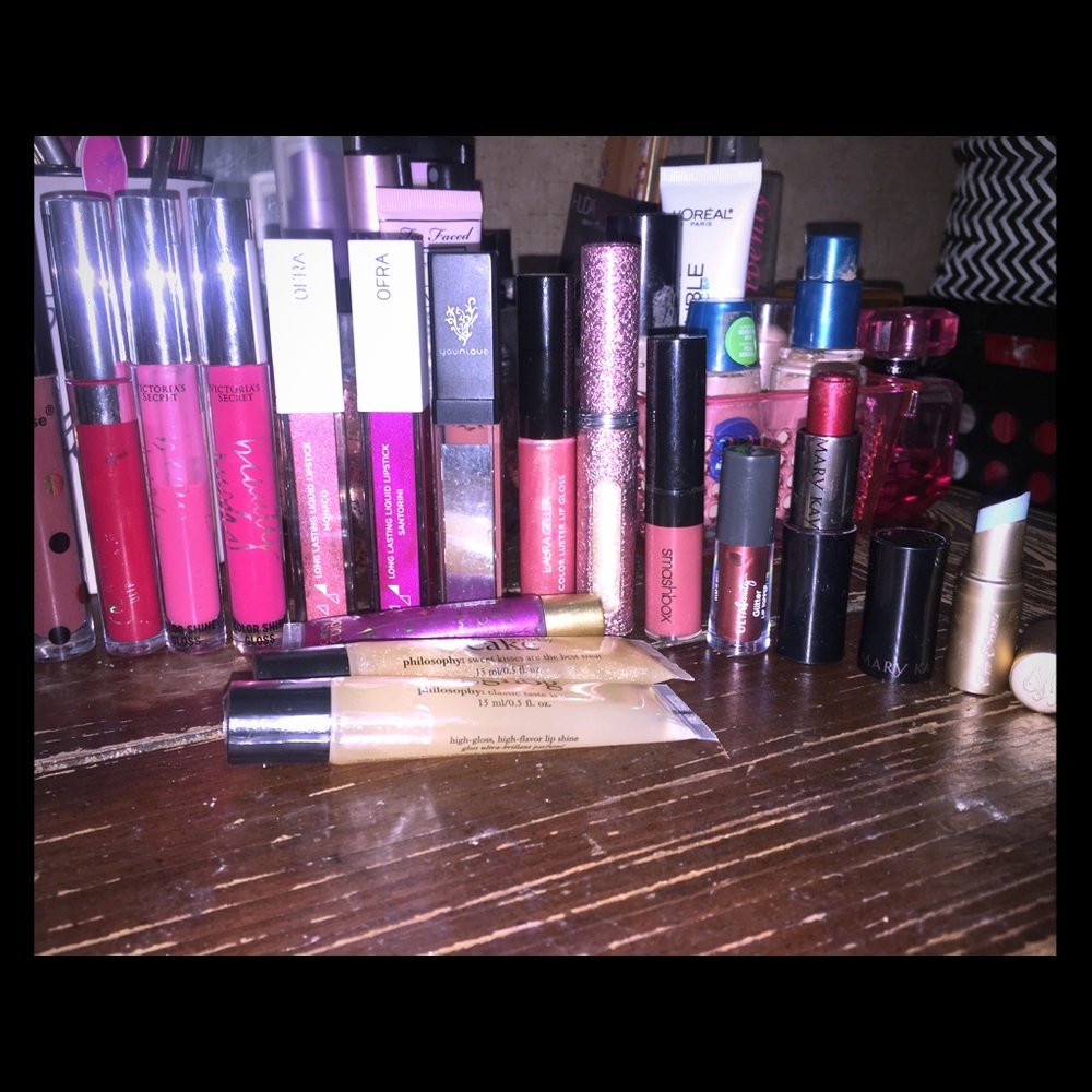 Lip bundle. Bundle 2 or more items in my closet